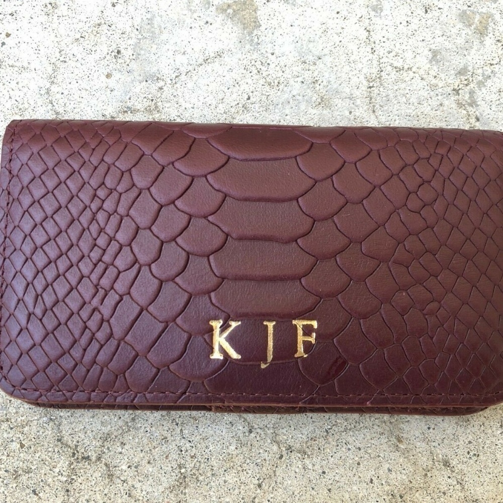 GiGi New York Brand New Genuine Leather Wallet